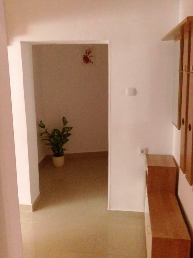 Jan 1 Apartment Pula Luaran gambar